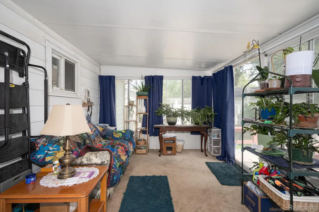 2109 Deerfield Drive Flint Charter Township MI 48532