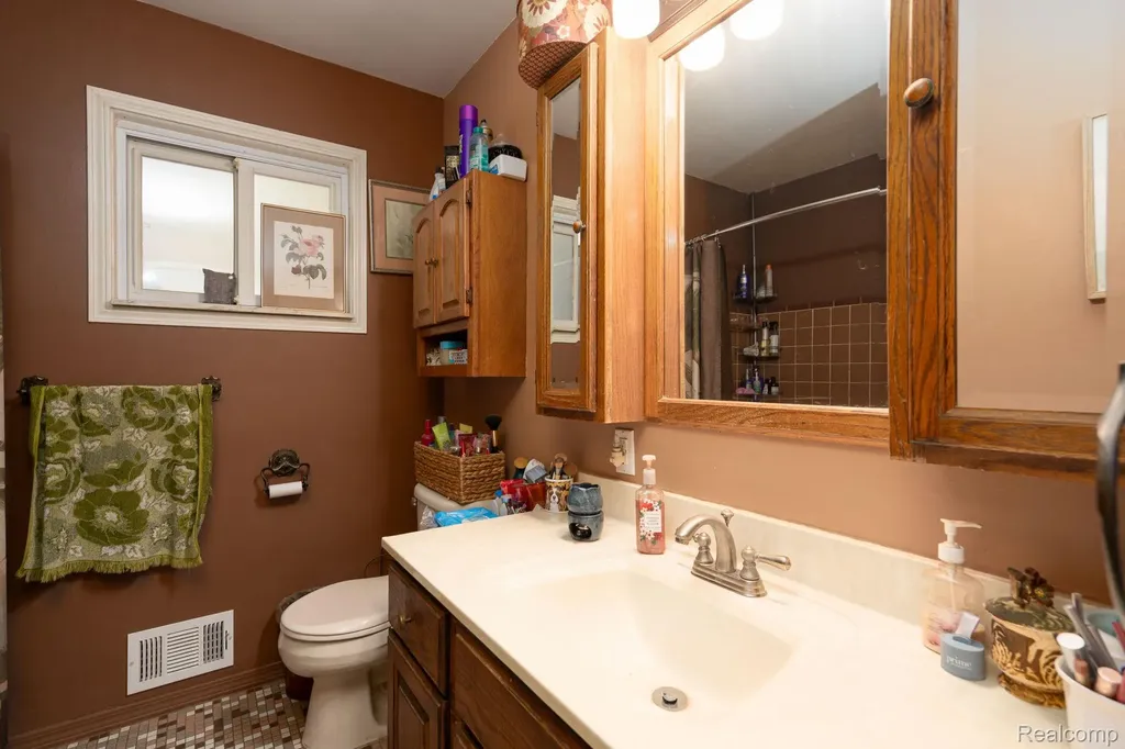 2109 Deerfield Drive Flint Charter Township MI 48532