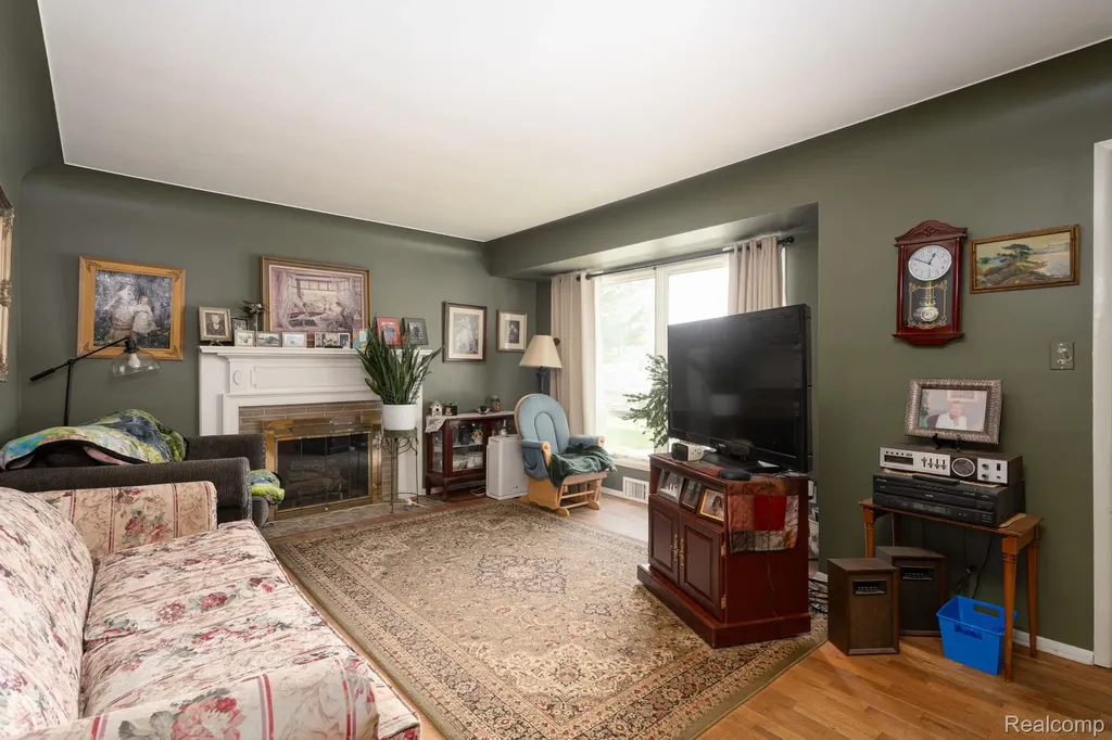 2109 Deerfield Drive Flint Charter Township MI 48532