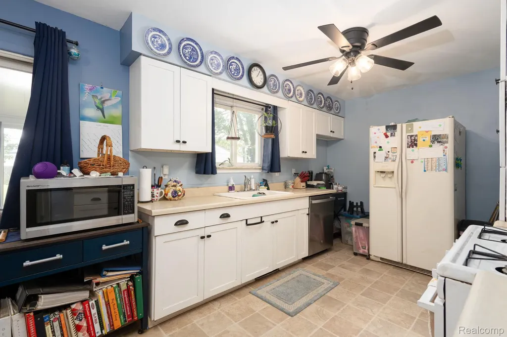 2109 Deerfield Drive Flint Charter Township MI 48532