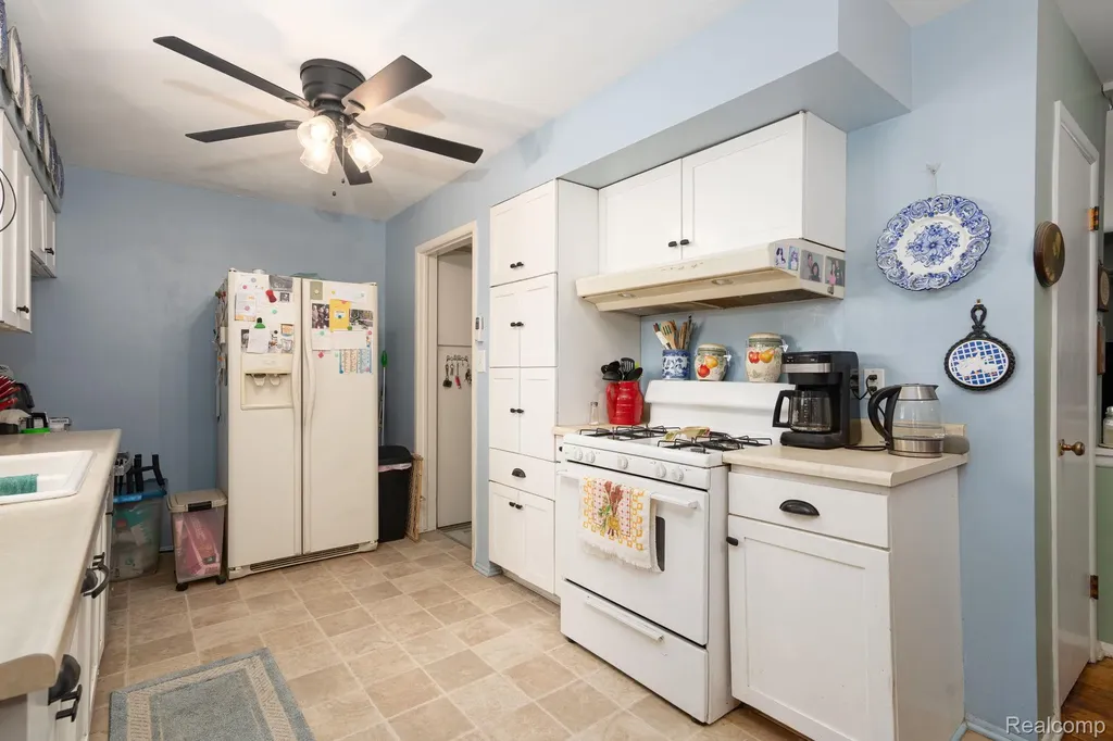 2109 Deerfield Drive Flint Charter Township MI 48532