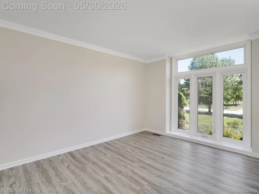 47245 N Pointe Drive Canton Charter Township MI 48187