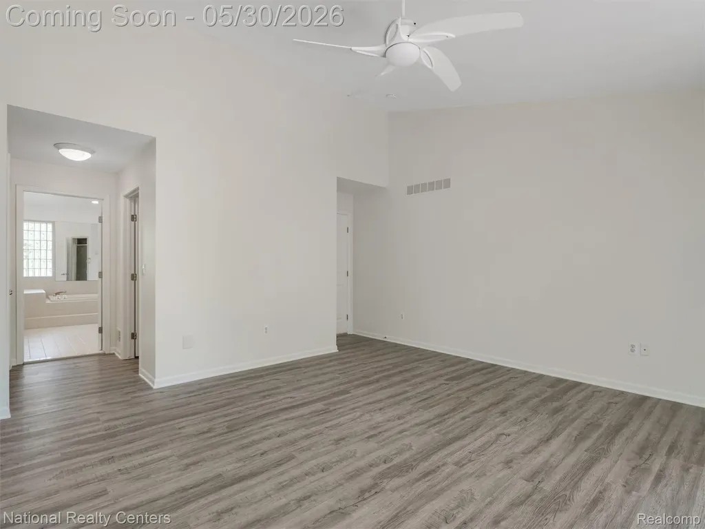 47245 N Pointe Drive Canton Charter Township MI 48187