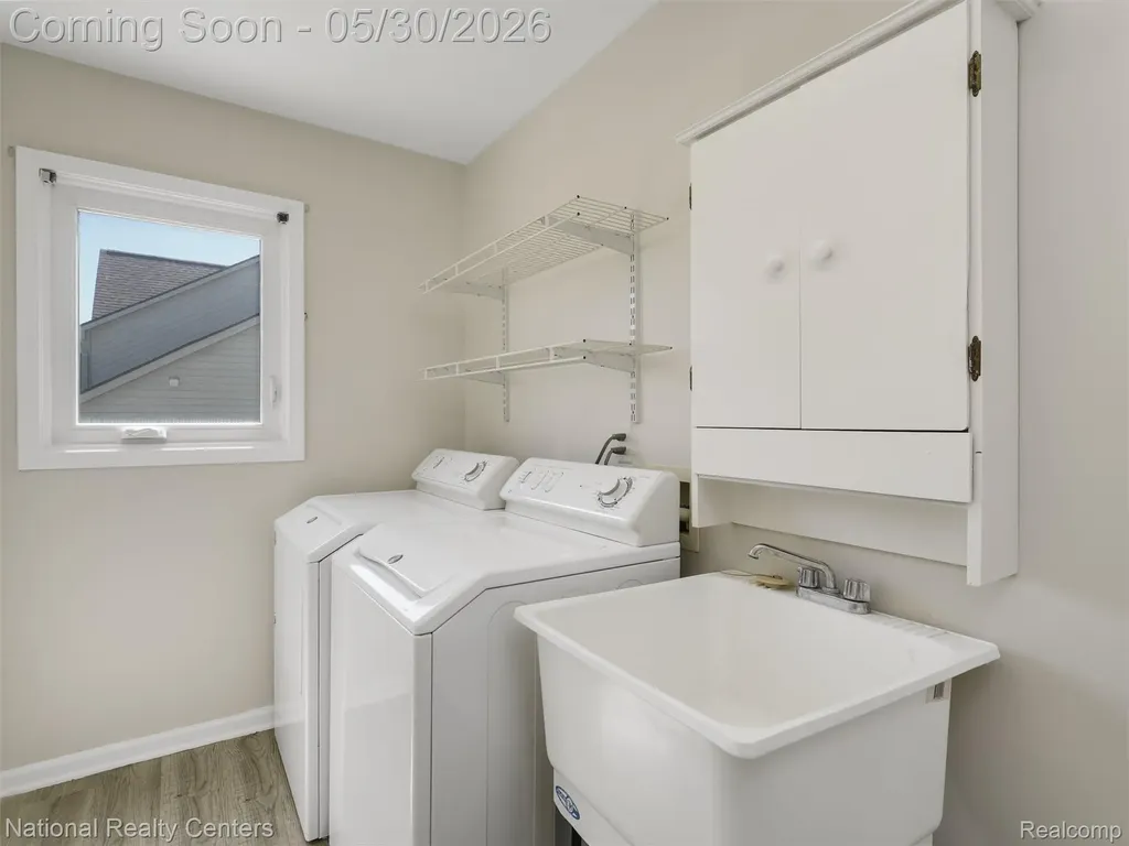 47245 N Pointe Drive Canton Charter Township MI 48187