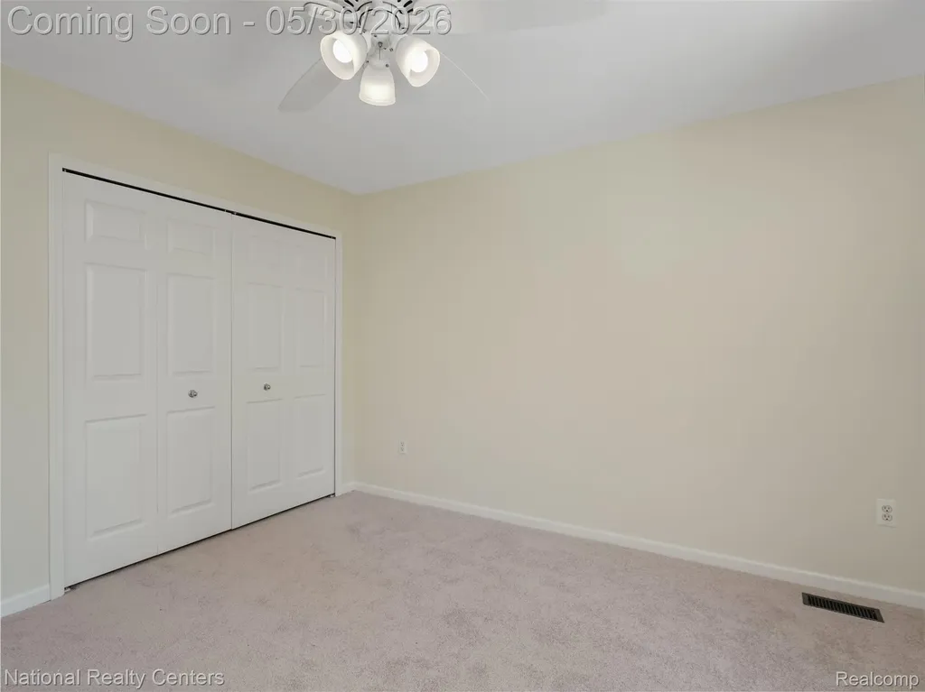 47245 N Pointe Drive Canton Charter Township MI 48187
