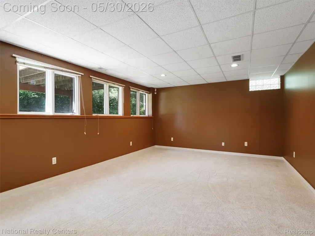 47245 N Pointe Drive Canton Charter Township MI 48187