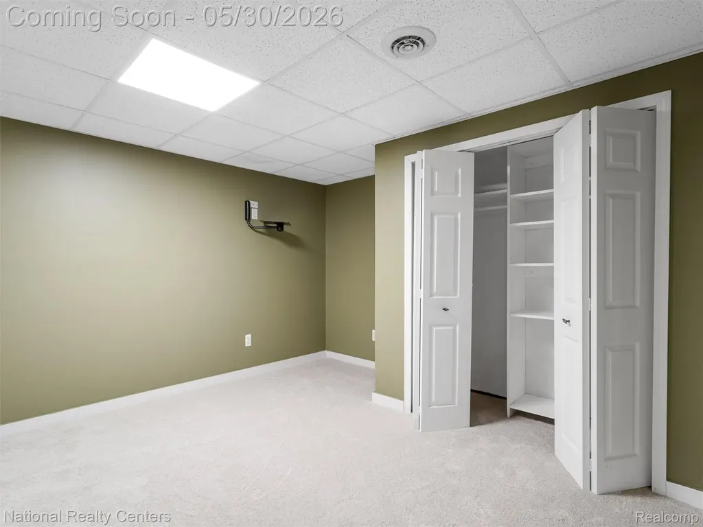 47245 N Pointe Drive Canton Charter Township MI 48187