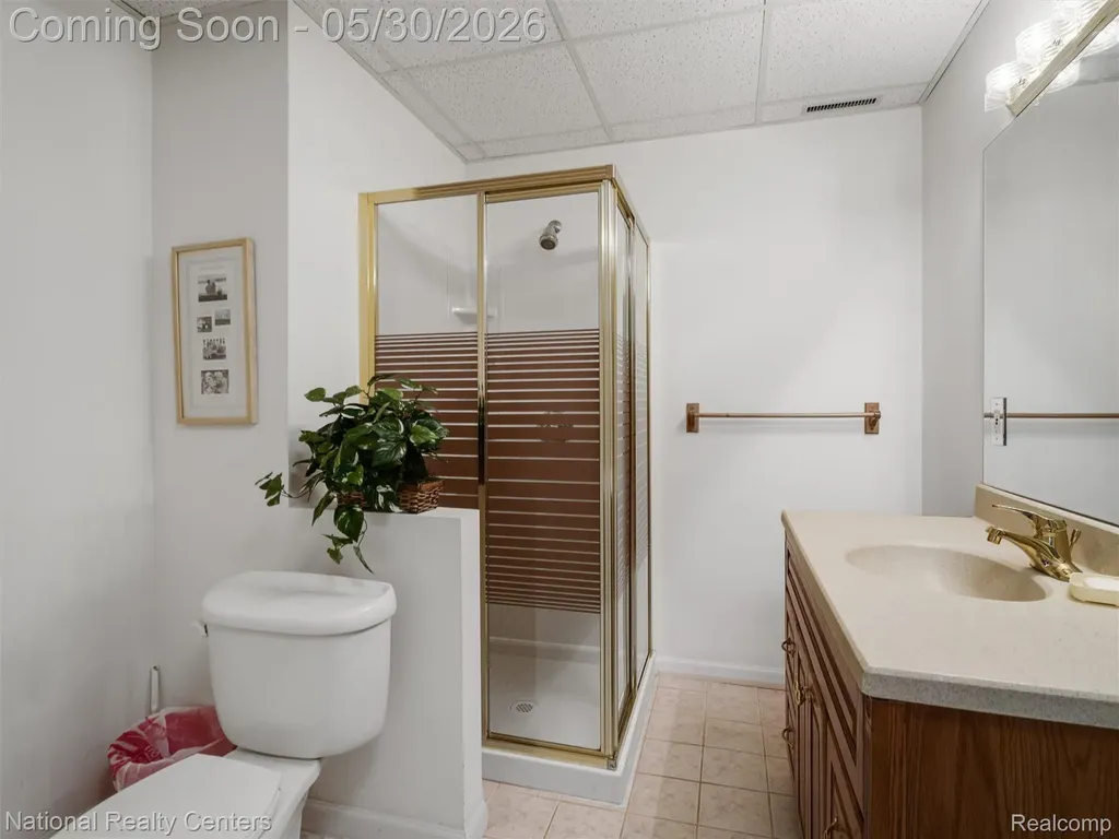 47245 N Pointe Drive Canton Charter Township MI 48187