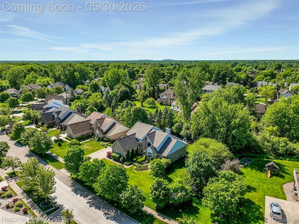47245 N Pointe Drive Canton Charter Township MI 48187