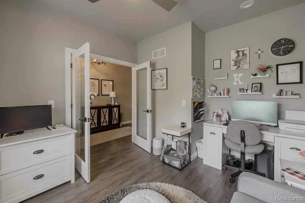 7466 Village Court Springfield Charter Township MI 48350