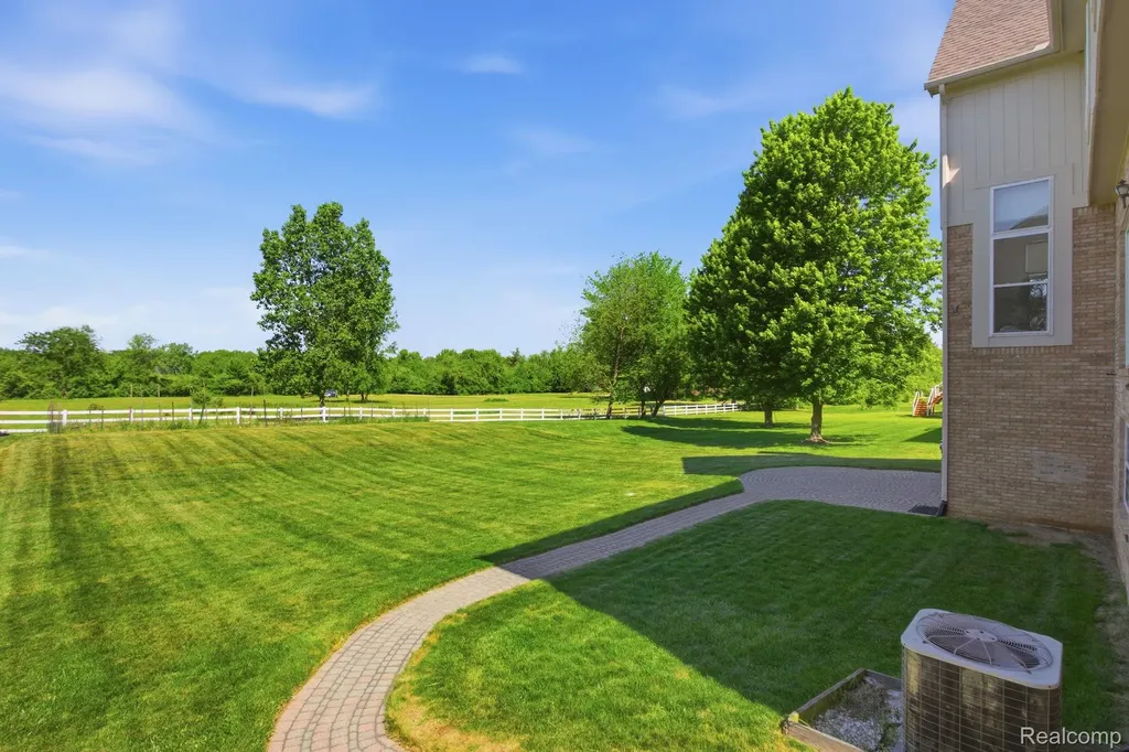 16565 Sherwood Lane Northville Township MI 48168