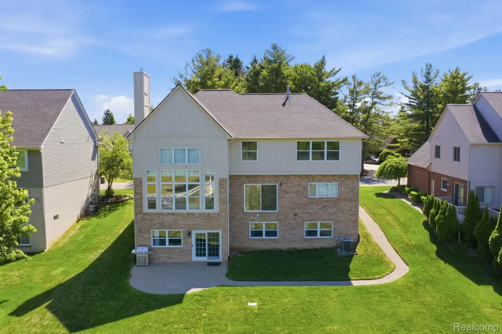 16565 Sherwood Lane Northville Township MI 48168