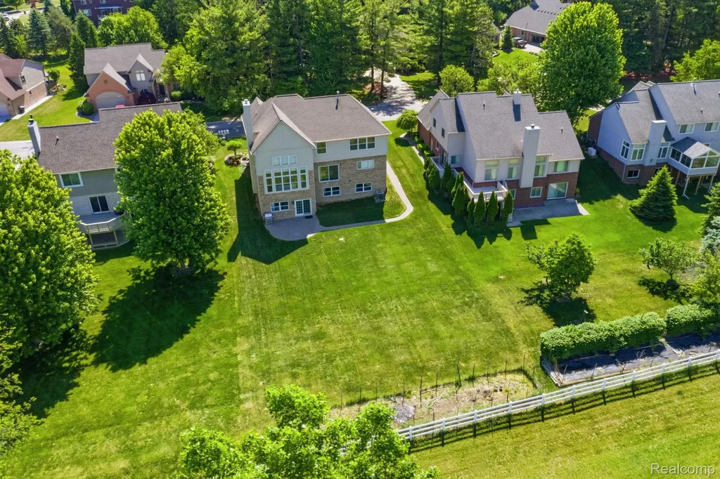 16565 Sherwood Lane Northville Township MI 48168