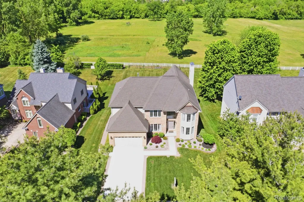 16565 Sherwood Lane Northville Township MI 48168