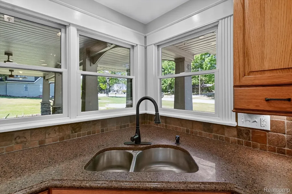 419 W Walnut Street St. Charles Village MI 48655