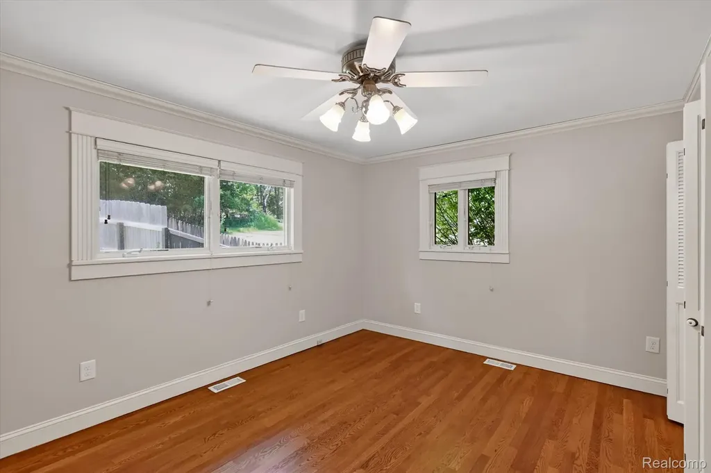 419 W Walnut Street St. Charles Village MI 48655