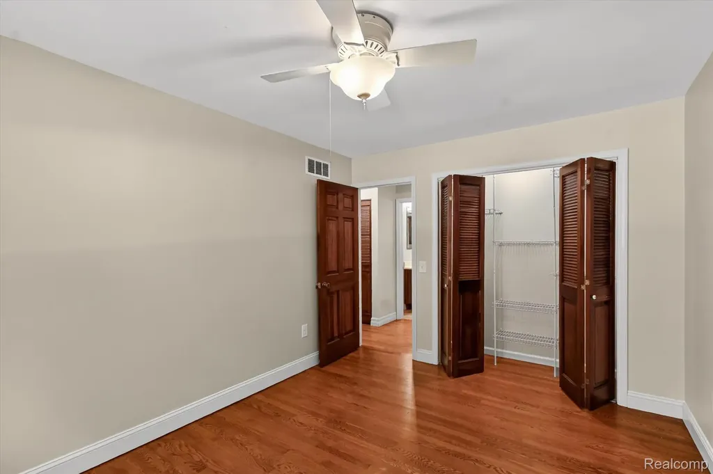 419 W Walnut Street St. Charles Village MI 48655