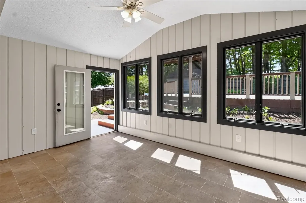 419 W Walnut Street St. Charles Village MI 48655