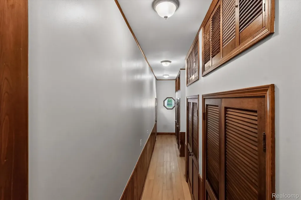 419 W Walnut Street St. Charles Village MI 48655
