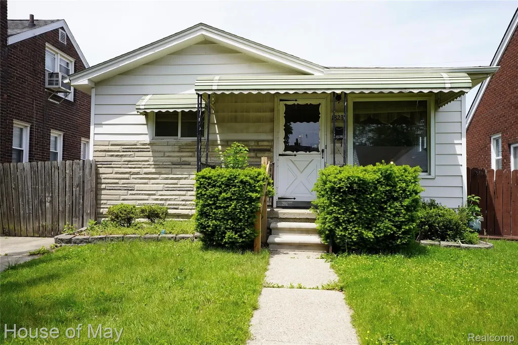 18233 Ruth Street Melvindale City MI 48122
