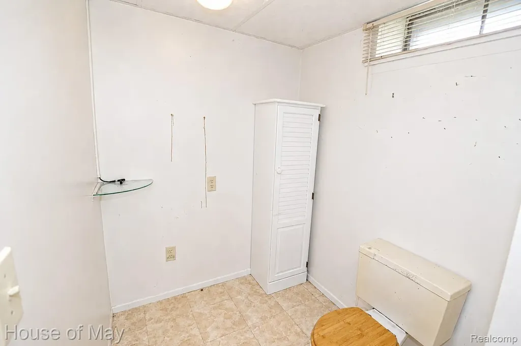 18233 Ruth Street Melvindale City MI 48122