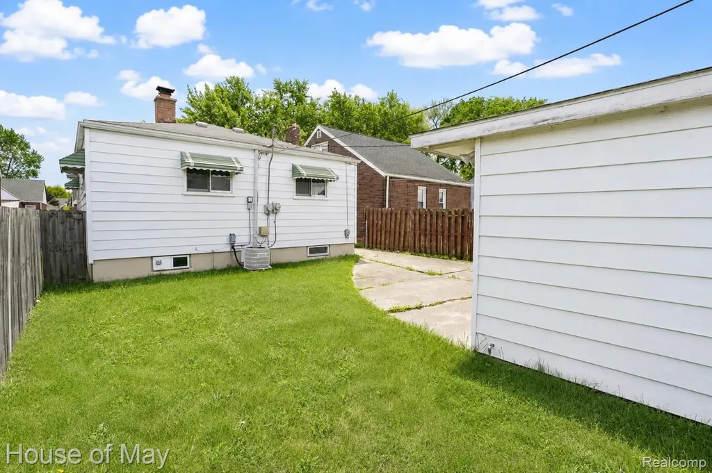 18233 Ruth Street Melvindale City MI 48122