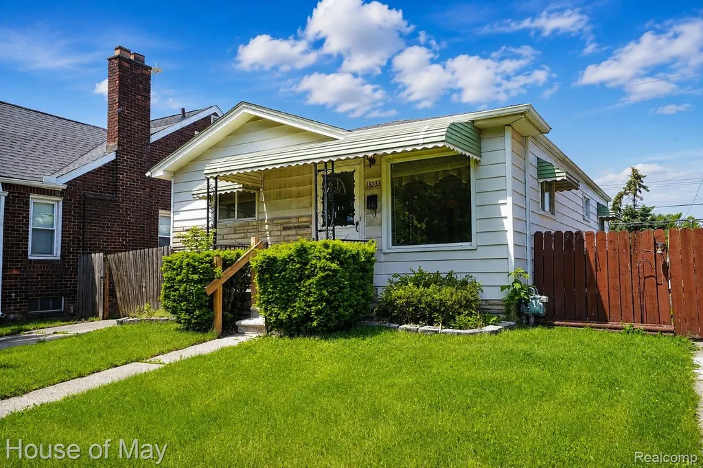 18233 Ruth Street Melvindale City MI 48122
