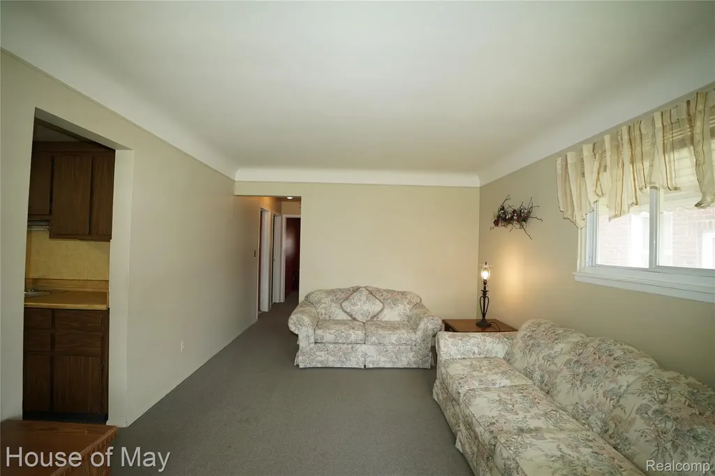 18233 Ruth Street Melvindale City MI 48122