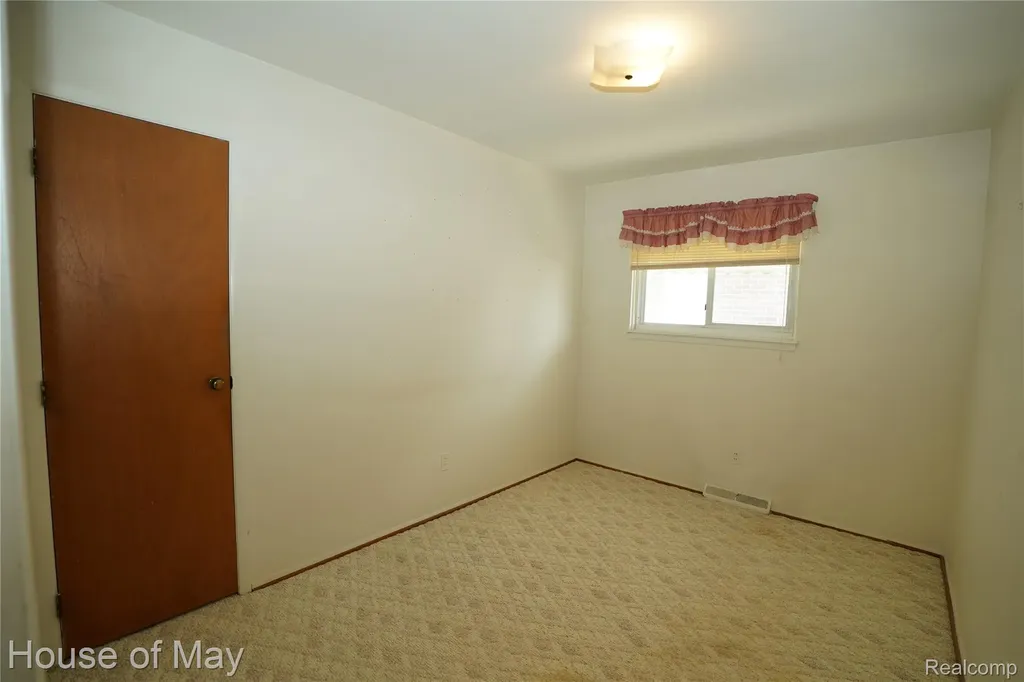 18233 Ruth Street Melvindale City MI 48122