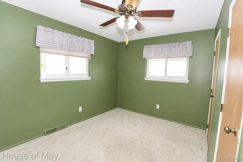 18233 Ruth Street Melvindale City MI 48122