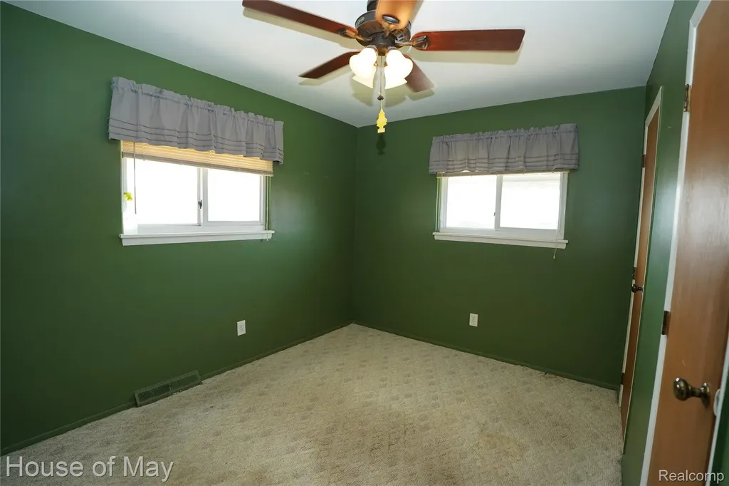 18233 Ruth Street Melvindale City MI 48122