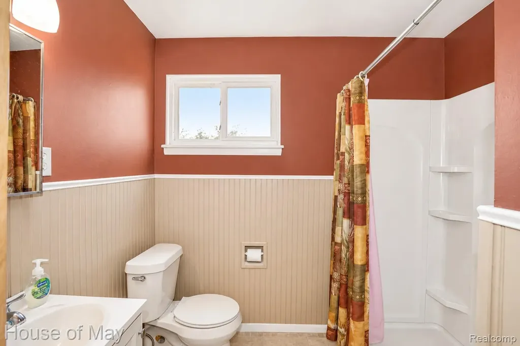 18233 Ruth Street Melvindale City MI 48122