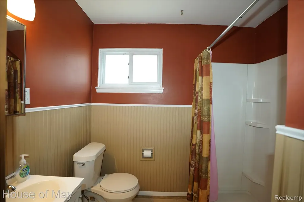 18233 Ruth Street Melvindale City MI 48122
