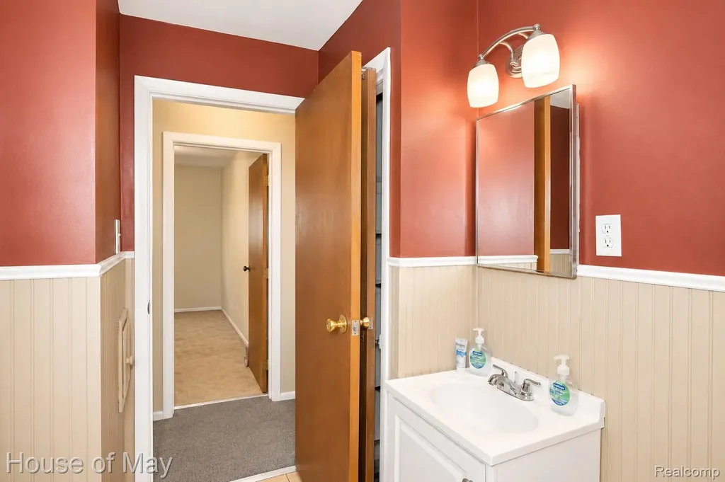 18233 Ruth Street Melvindale City MI 48122