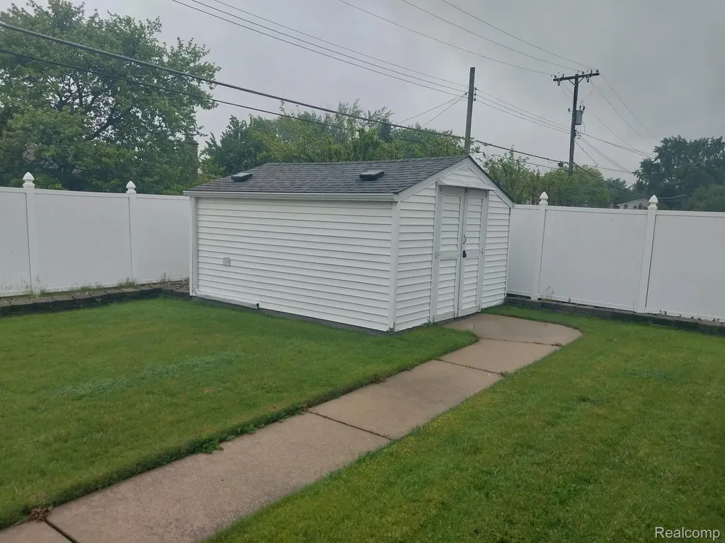 11159 Mandale Drive Sterling Heights City MI 48312
