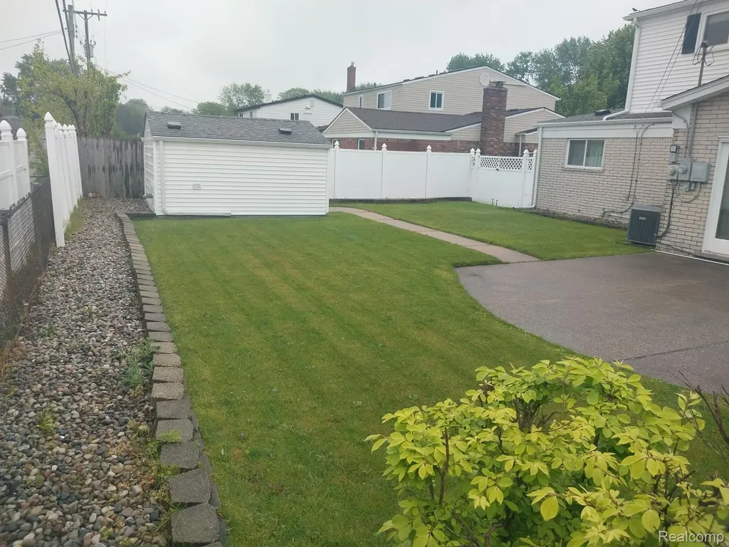 11159 Mandale Drive Sterling Heights City MI 48312