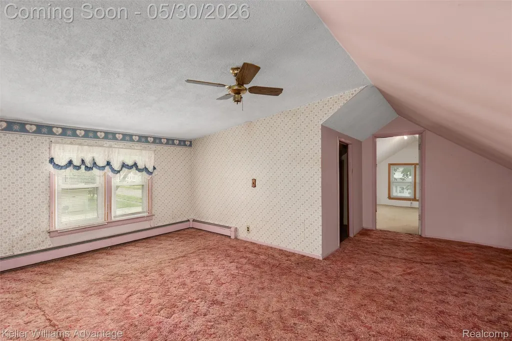 19302 Negaunee Redford Charter Township MI 48240