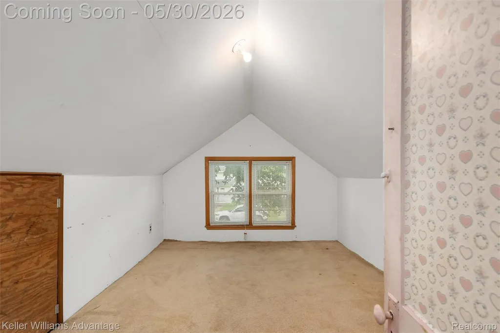 19302 Negaunee Redford Charter Township MI 48240
