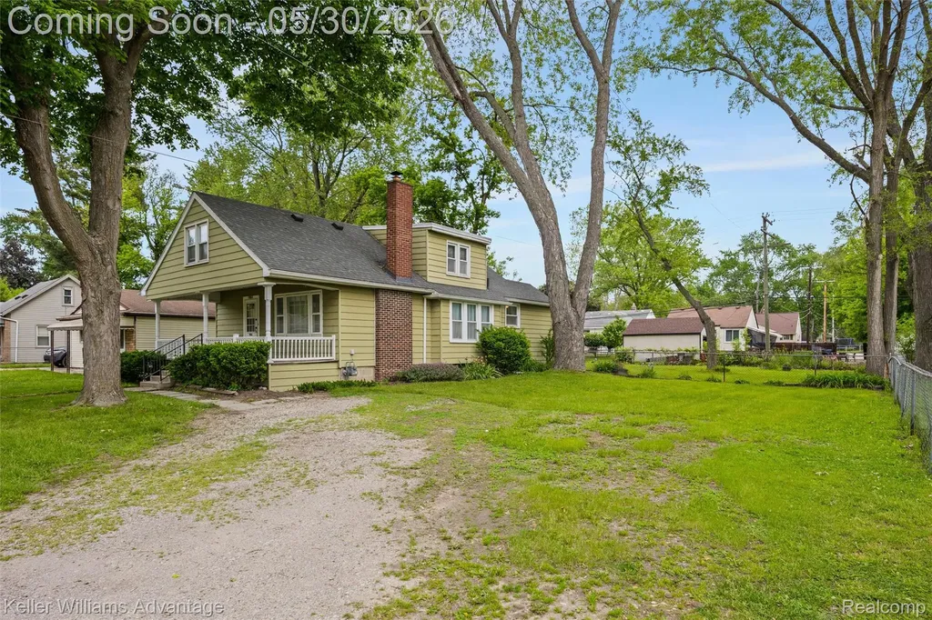 19302 Negaunee Redford Charter Township MI 48240
