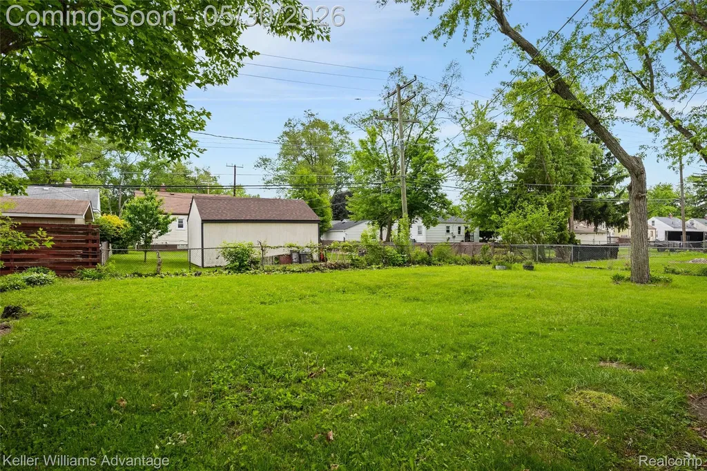 19302 Negaunee Redford Charter Township MI 48240