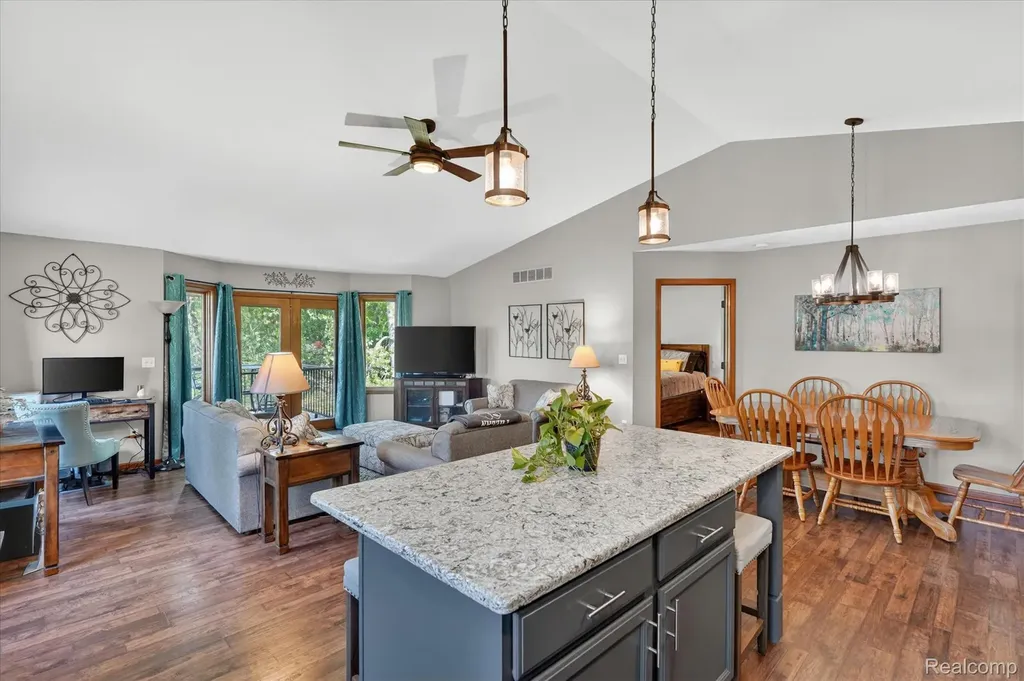 1087 Laurie Lane Davison Township MI 48423