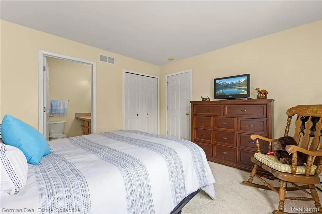 3146 Brookside Drive Waterford Charter Township MI 48328