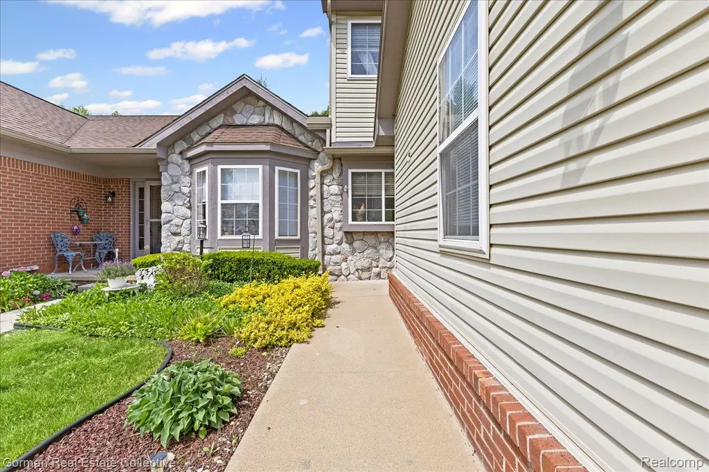3146 Brookside Drive Waterford Charter Township MI 48328