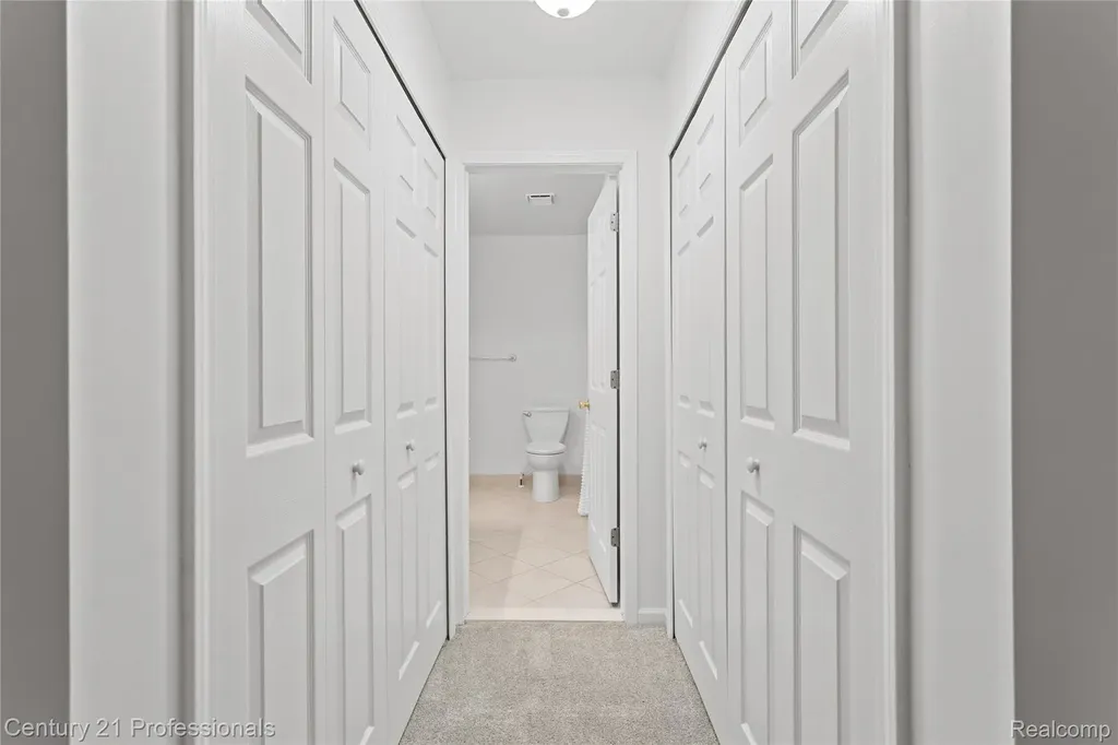 18344 Greenmeadow Drive Clinton Charter Township MI 48038