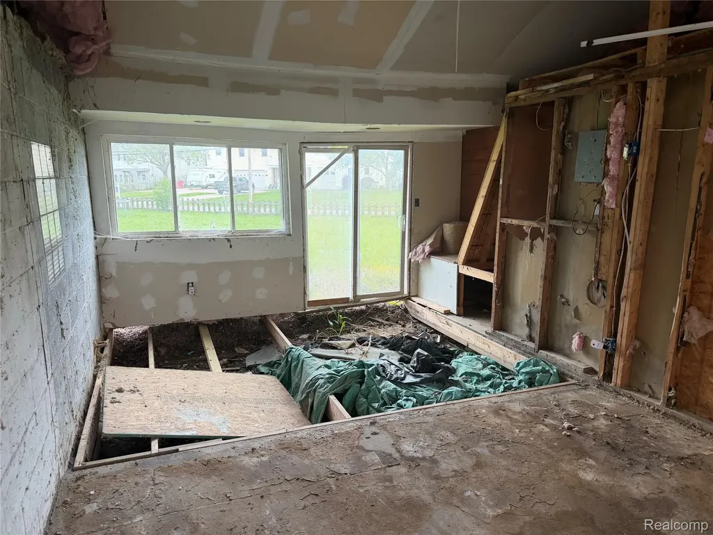 39865 Sylvia Street Harrison Charter Township MI 48045