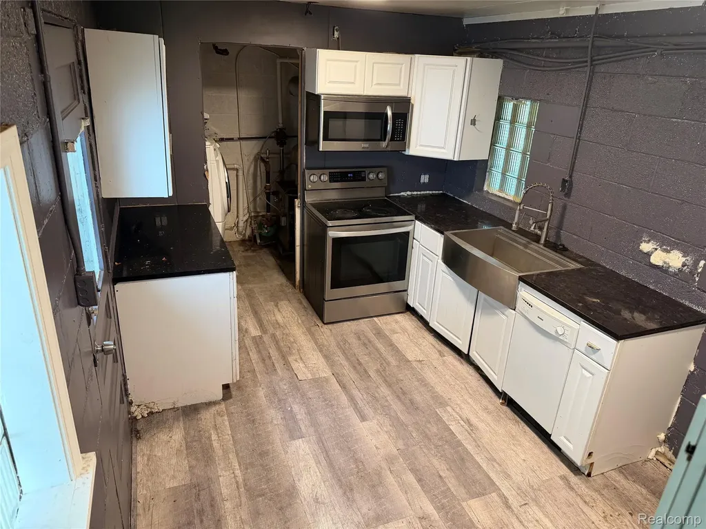 39865 Sylvia Street Harrison Charter Township MI 48045