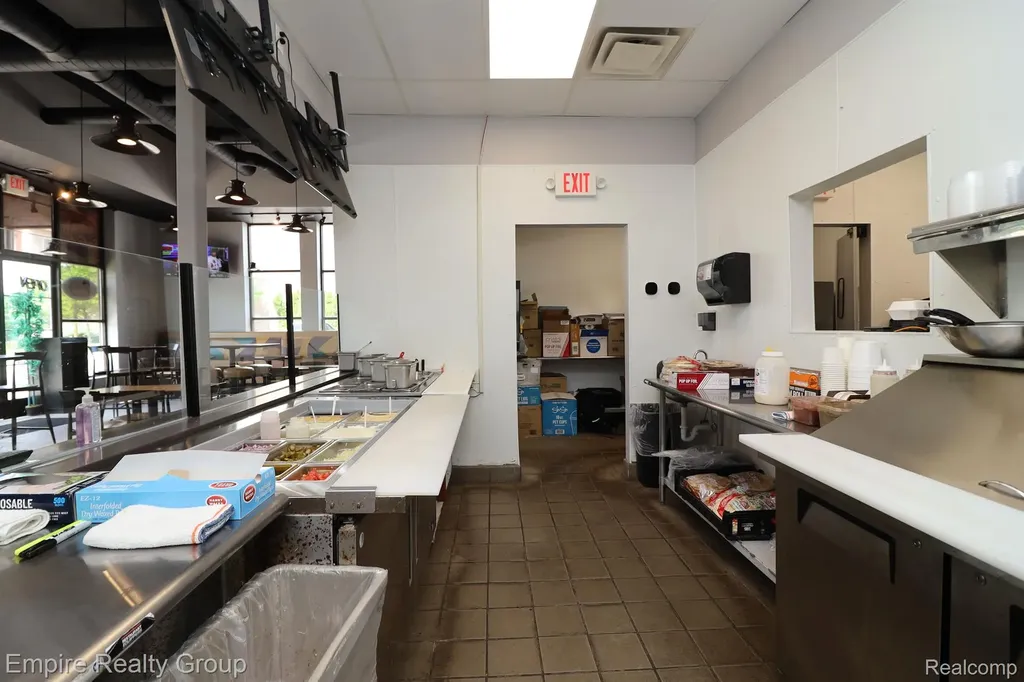 41490 Grand River Avenue Novi City MI 48375