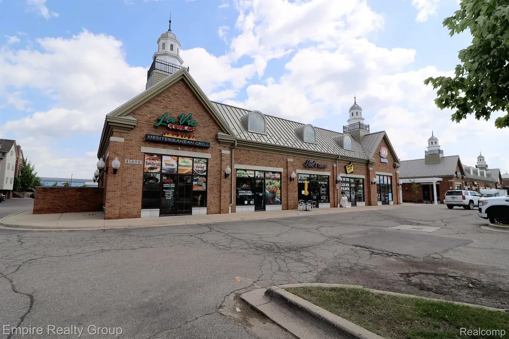 41490 Grand River Avenue Novi City MI 48375