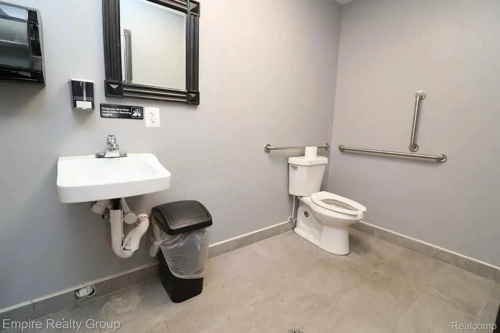 41490 Grand River Avenue Novi City MI 48375