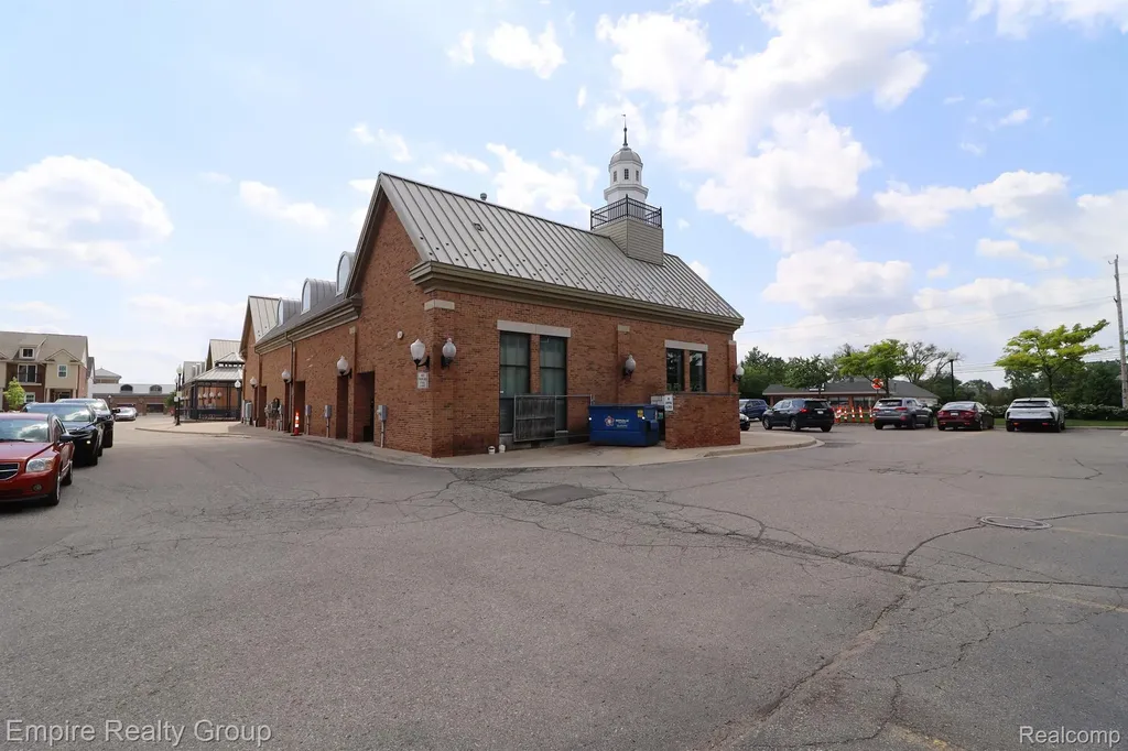 41490 Grand River Avenue Novi City MI 48375